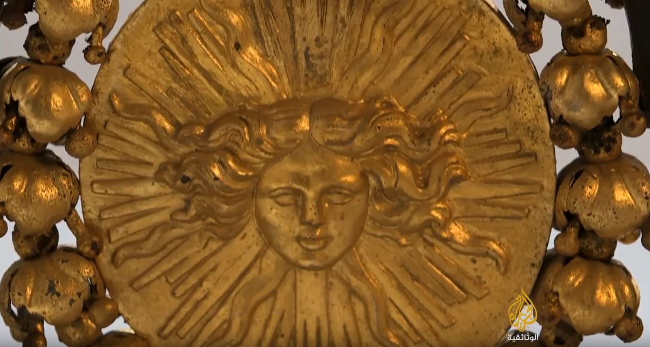 كان كل شيء يدور حول الملك لويس الرابع عشر كما تدور الكواكب حول الشمس
